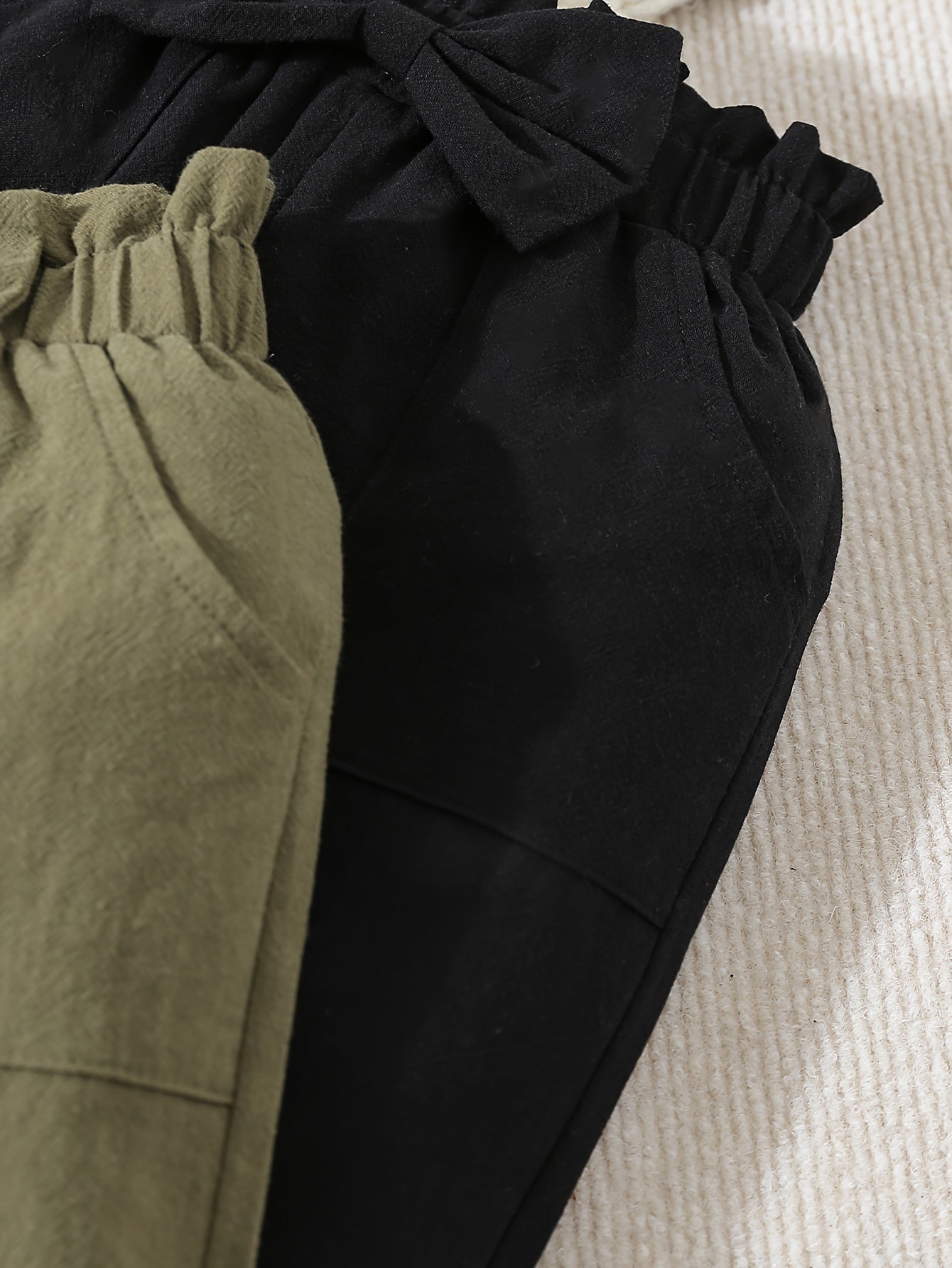 Lot pantalons nœud papillon