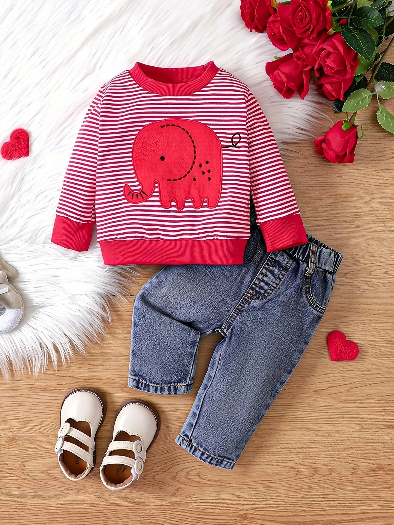 Ensemble pull éléphant et son jean
